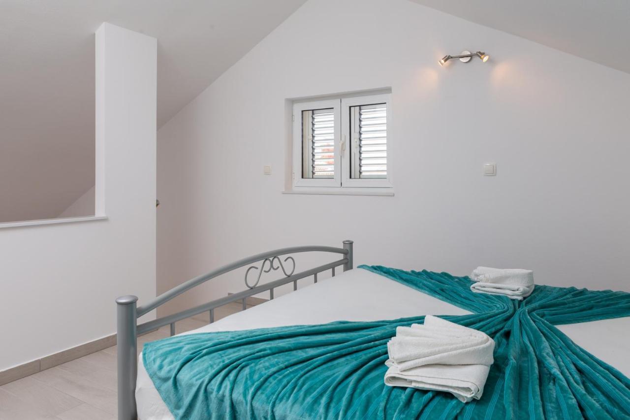Vila Blanka Apartments 로고즈니차 외부 사진