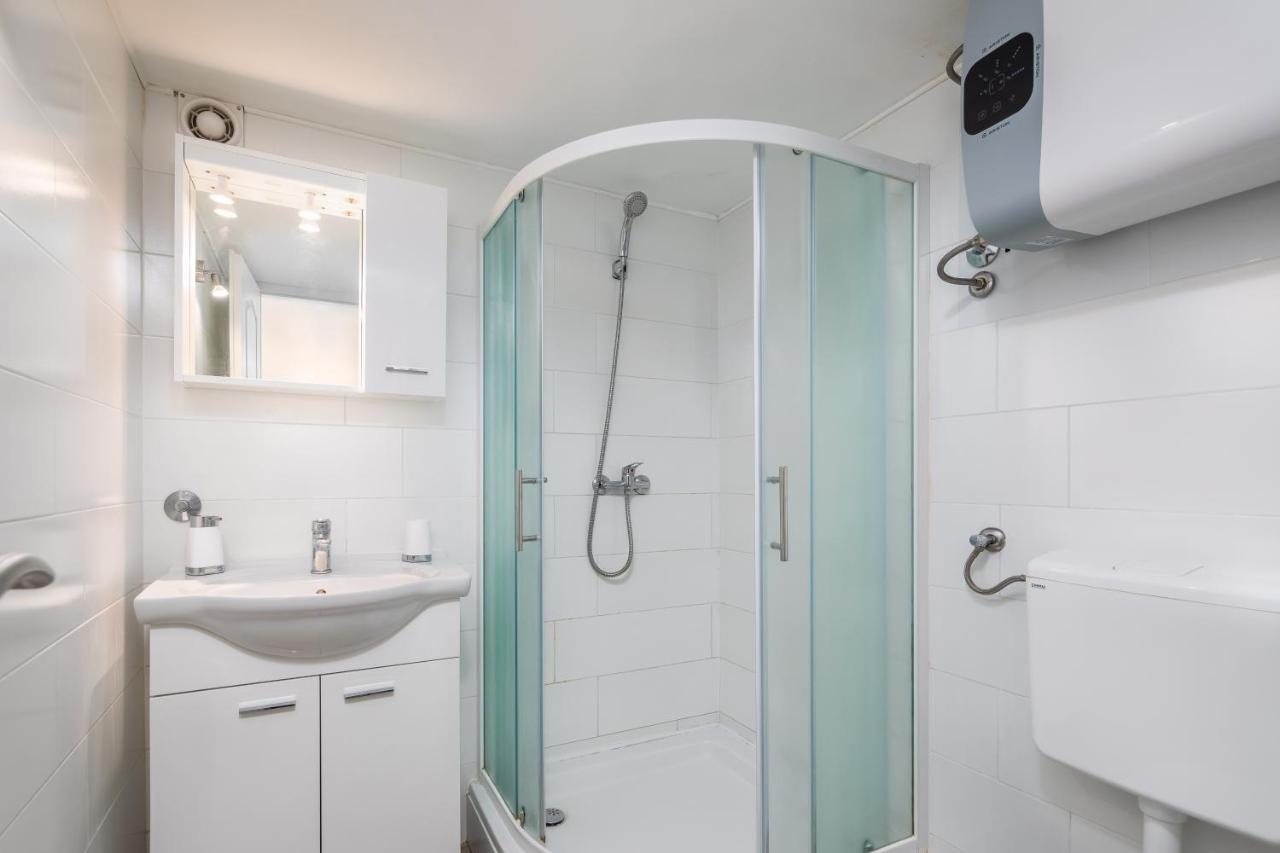 Vila Blanka Apartments 로고즈니차 외부 사진